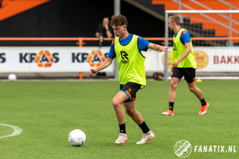 Training FC Volendam op 1 juli 2024